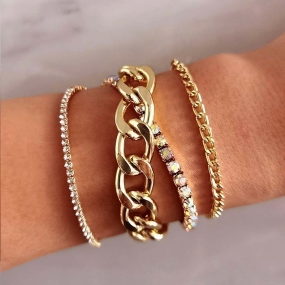 3/$30 💛 4pcs Rhinestone Chain Bracelet